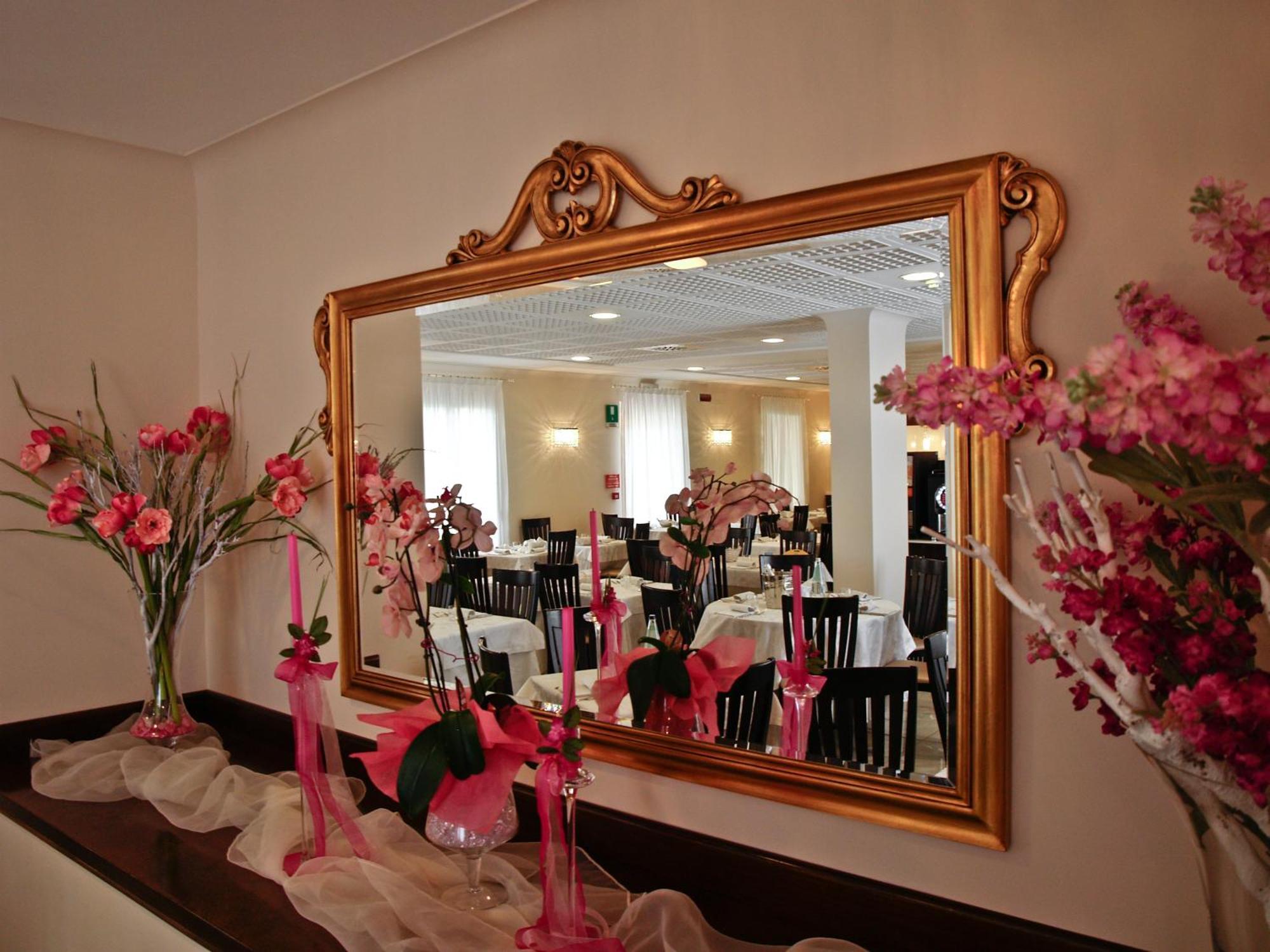 Hotel Villa Angelina Бибионе Екстериор снимка