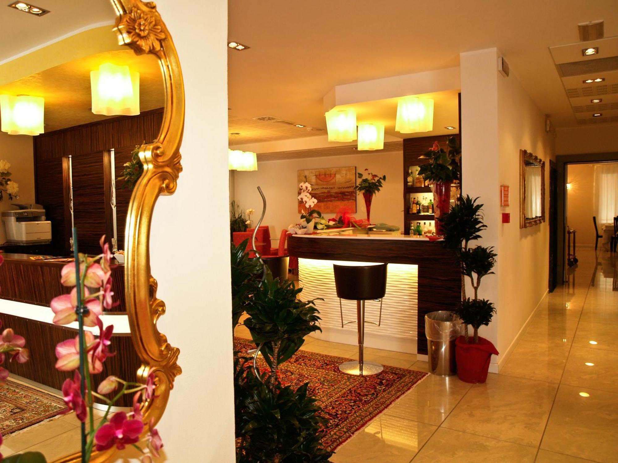 Hotel Villa Angelina Бибионе Екстериор снимка